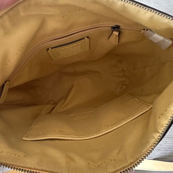 Yellow coach purse - Picture 7 of 7